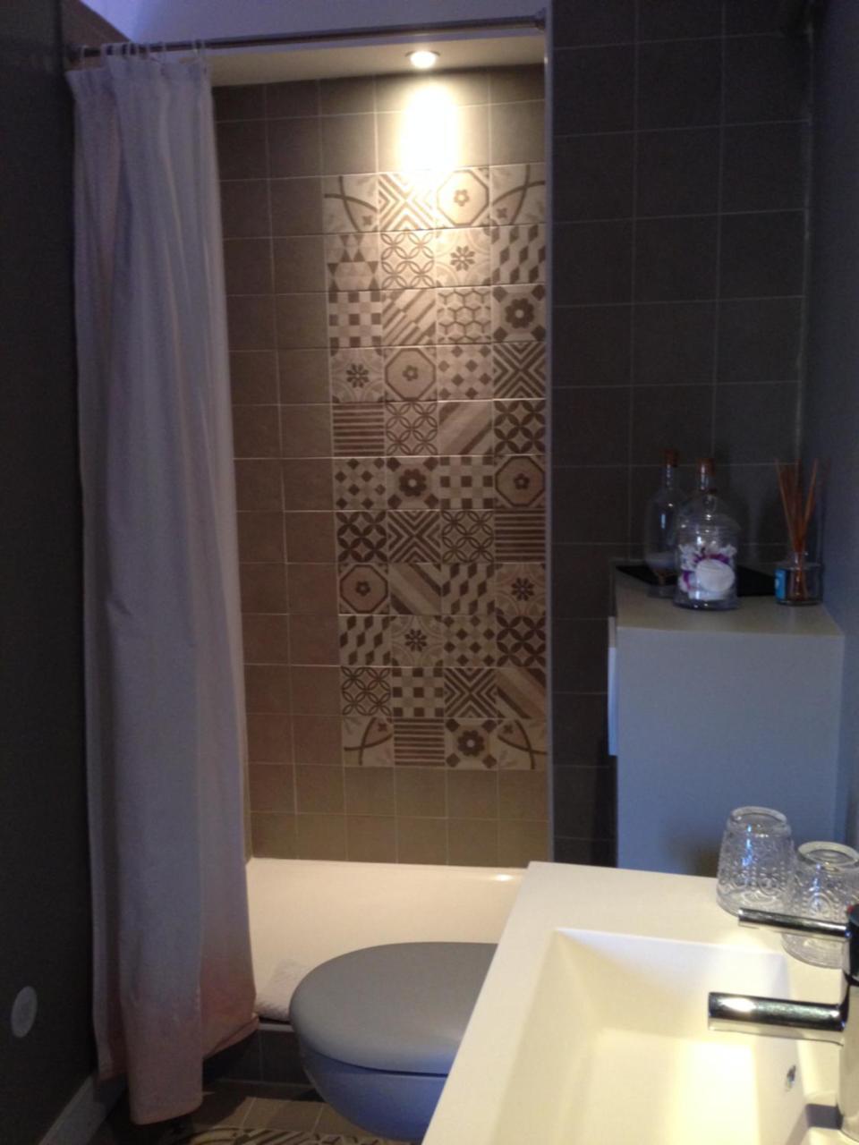 Idees Deco At Home Verneuil-sur-Seine Exterior foto